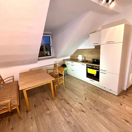Hochgelegene Geraeumige Monteurwohnung Leoben  Exterior photo