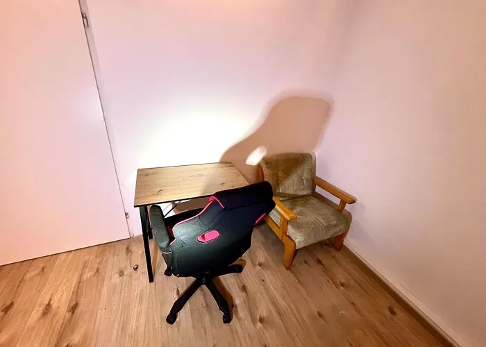 Hochgelegene Geraeumige Monteurwohnung