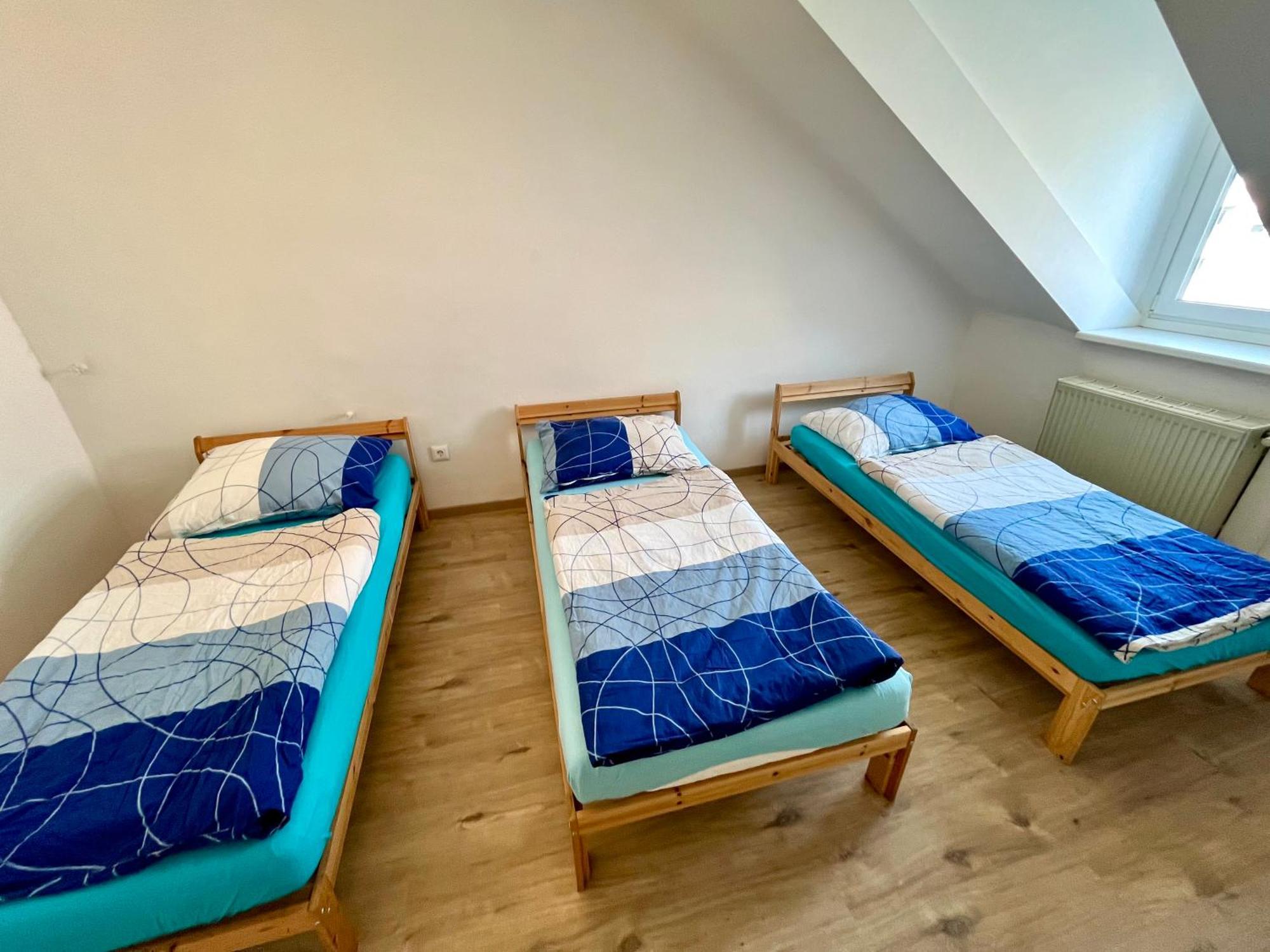 Hochgelegene Geraeumige Monteurwohnung *