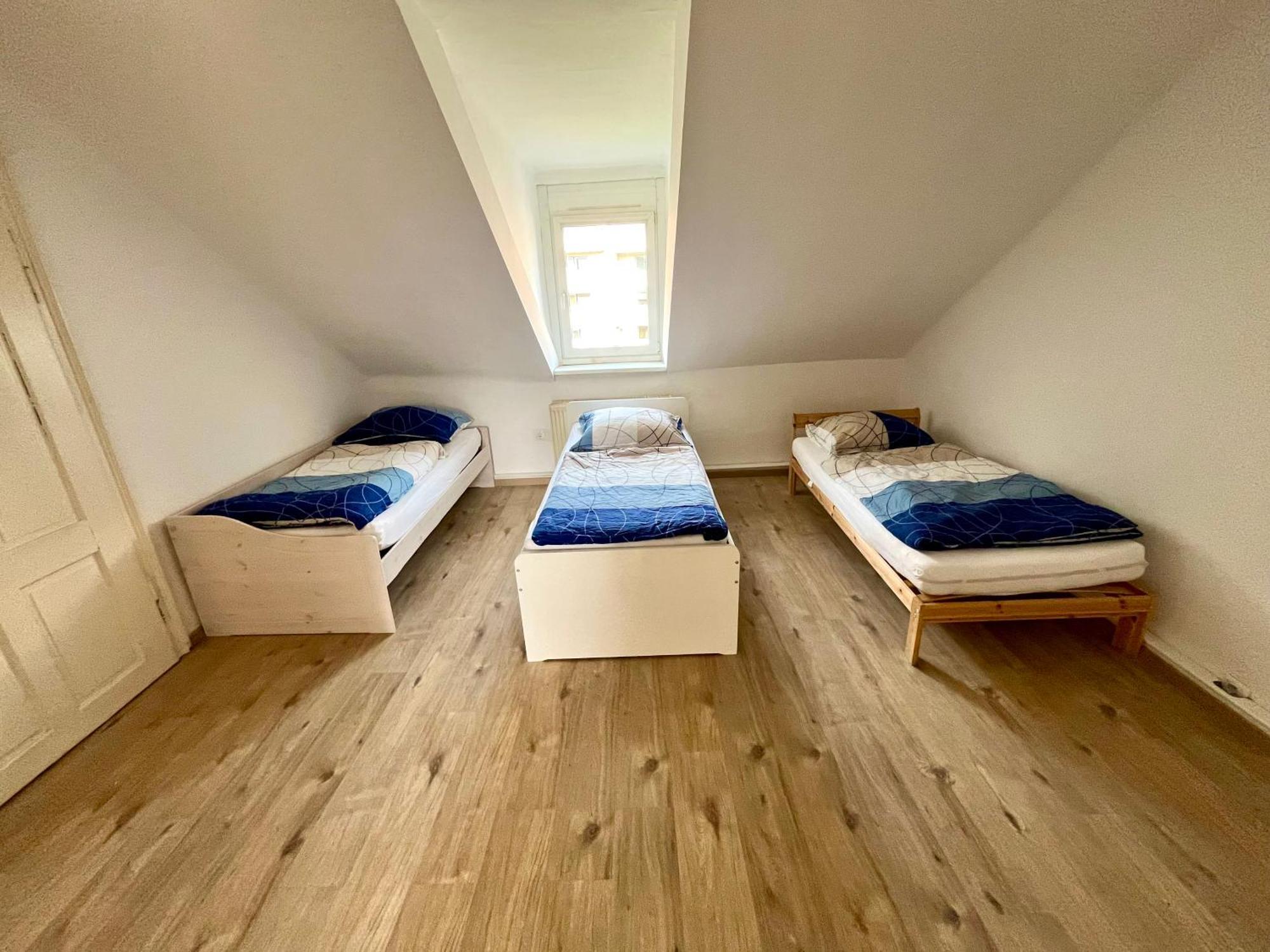 Hochgelegene Geraeumige Monteurwohnung